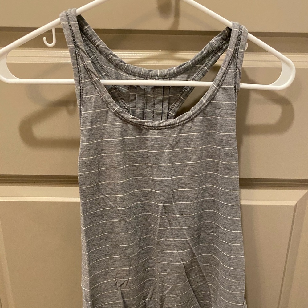 Lululmeon Grey Tank